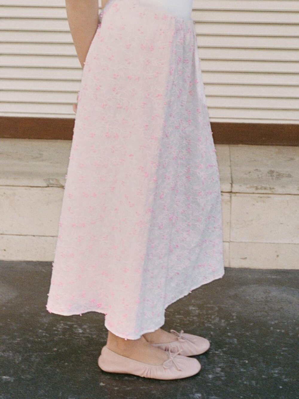 ZARA Structured Layered Midi Skirt Pink White Embroidered Textured Medium NWT